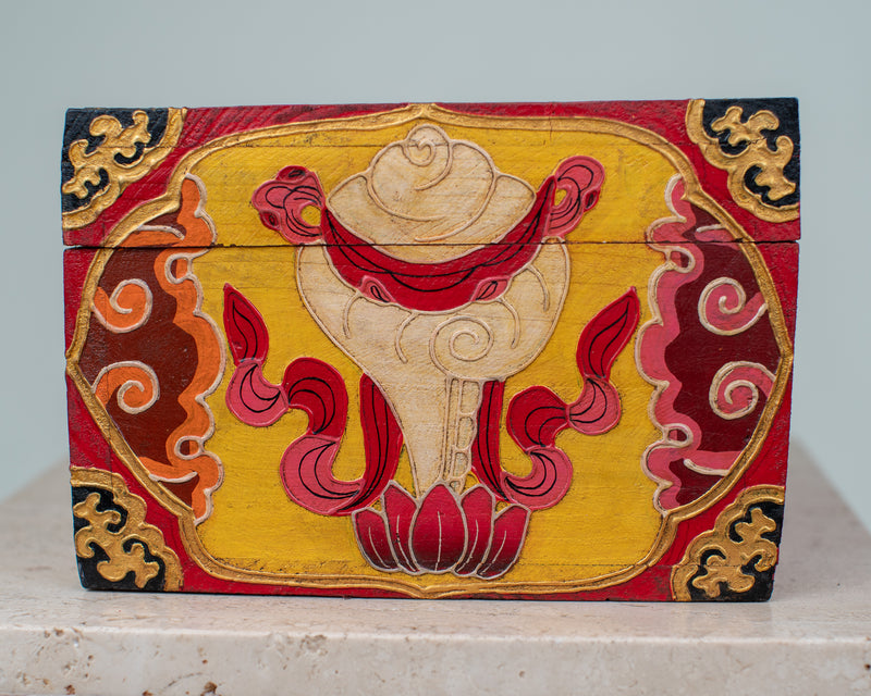 THE DRAGON & LOTUS BOX